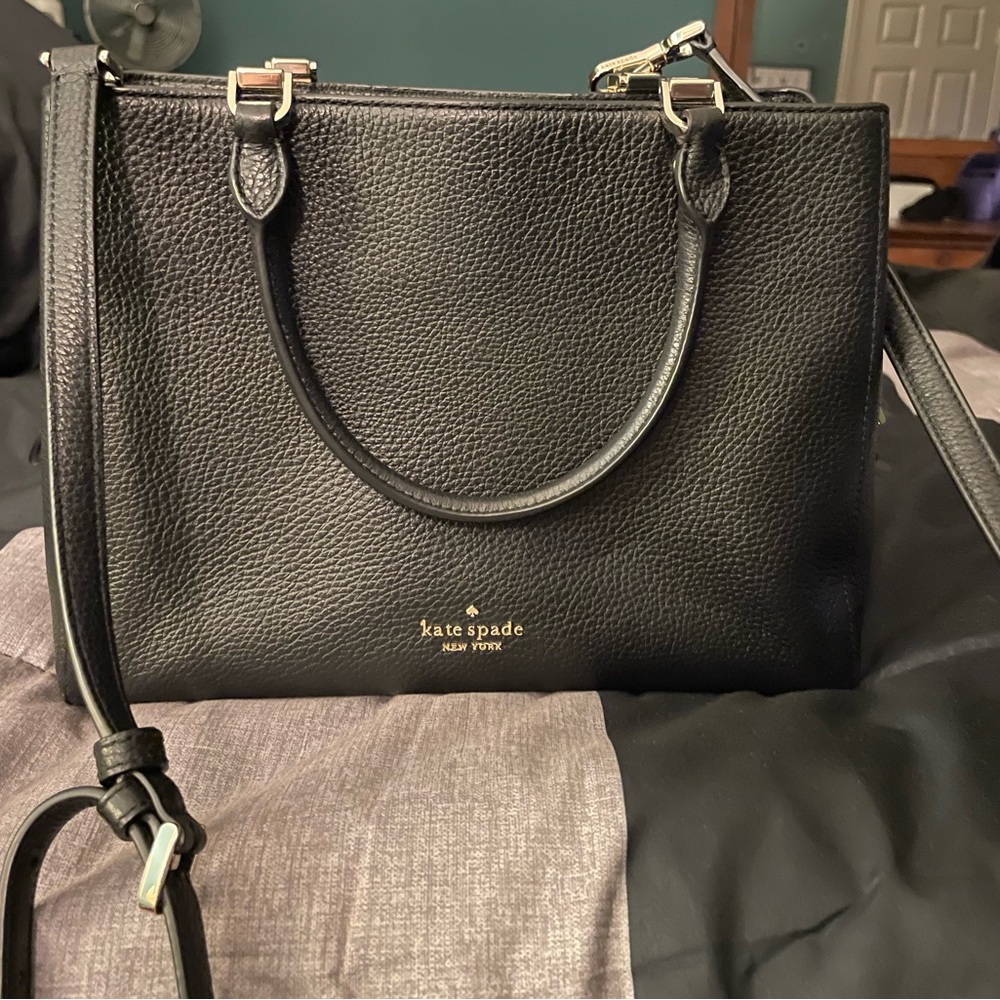 Like New Black Kate Spade handbag